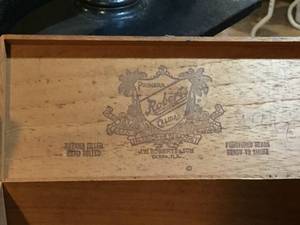 lot 46 image: Large Vintage Cigar Box Lot