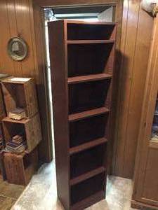 lot 51 image: Six Shelf Bookcase With Adjustable Shelves
