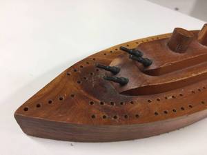 lot 65 image: Wooden Boat Cribbage Board