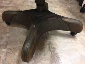 lot 68 image: Vintage Rolling Chair