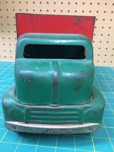 lot 74 image: Vintage Tonka Express Truck