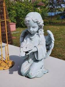 (2) Yard Decorative Items