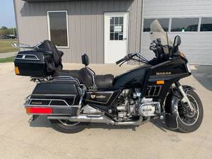 1986 Honda Goldwing 1200 (ordered to be sold, no reserve)