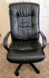 Black Adjustable Office Chair