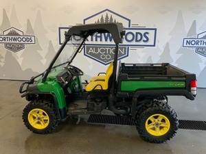 John Deere XUV 825I -No Reserve-
