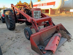 1955 Farmall 400 Widefront - No Reserve-