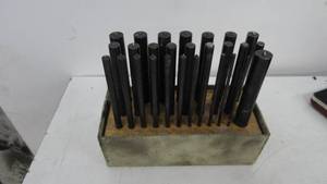lot 20 image: Transfer Punch Set 332 - 1732