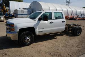 2015 Chevrolet Silverado 3500HD Crew Cab Work Truck