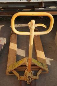 Manual Pallet Jack