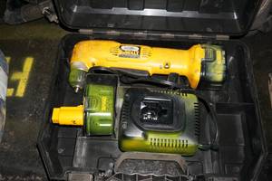 38 12V DeWalt Angle Drill