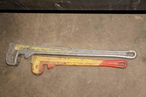 2 Large Pipe Wrench Handles 3624