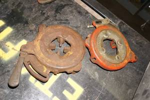 2 Ridgid Pipe Threader Heads