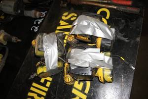 3 DeWalt 18V Drills with Battery and Charger