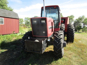 International 5088 Tractor