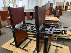 Work Station With Partitions
