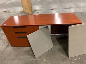 Desk With 3-Drawers