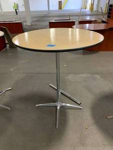 Round Break Table