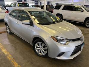 lot 1 image: 2016 Toyota Corolla LE
