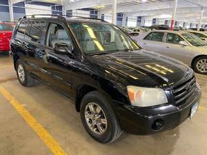 lot 6 image: 2004 Toyota Highlander Limited