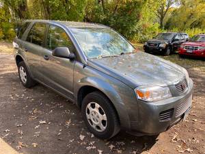 lot 23 image: 2007 Saturn VUE