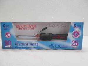 lot 47 image: Styling iron