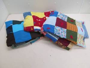 lot 51 image: Quilts