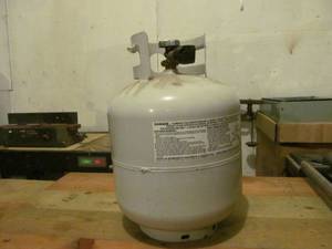 lot 76 image: LP tank