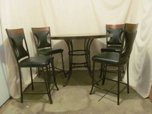 lot 92 image: Bar table, lazy susan center, 4 chairs