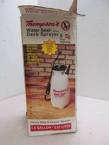 lot 104 image: Heavy duty pressure sprayer