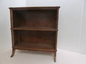 lot 119 image: Vintage bookshelf