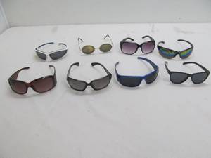 lot 135 image: Sunglasses