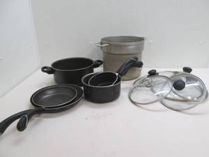 lot 144 image: Kitchenware
