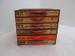 lot 223 image: Drawer organizer, hardware