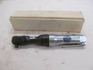 lot 250 image: Air ratchet wrench