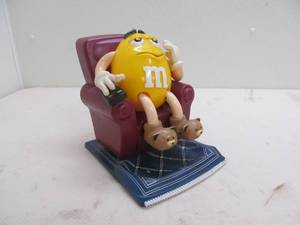 lot 273 image: M&M dispenser