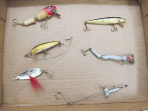 lot 173 image: Vintage fishing tackle