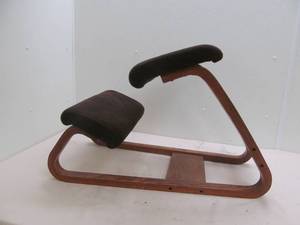 lot 188 image: Office chair