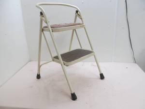 lot 192 image: Step stool