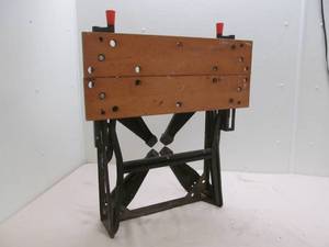 lot 194 image: Folding work clamp table