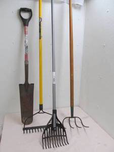 lot 202 image: Garden tools
