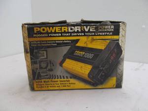 lot 207 image: Power invertor
