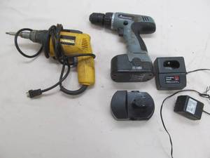 lot 218 image: Dewalt drill, Altcraft drill