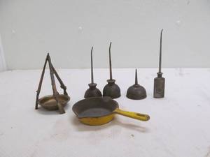 lot 292 image: Ashtray, Squirt cans, cast iron pan