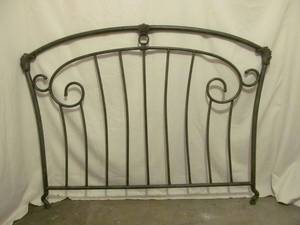 lot 302 image: Retro metal head board