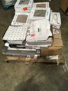 ASSORTED PALLET WITH MIX FLOORING SEE PICS