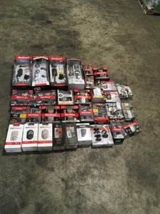BOX FULL WITH ASSORTED KWIKSET KEYPAD &  DOOR SET DOORLOCKS SEE PICS