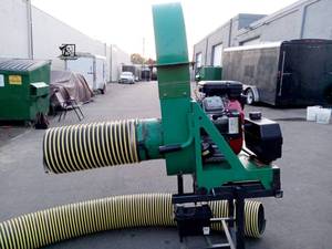 Lesco LTL160 Leaf Vacuum Truck Loader 16 HP V Twin WIth Hose on Custom Stand