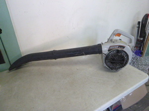 lot 14 image: Echo Blower