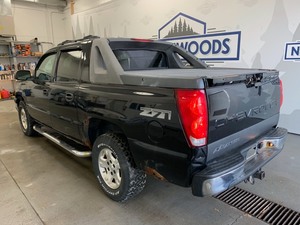 2006 Chevy Avalanche 4x4 -No Reserve-