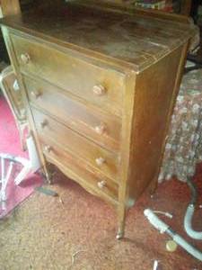 lot 147 image: Vintage 4 Drawer Dresser